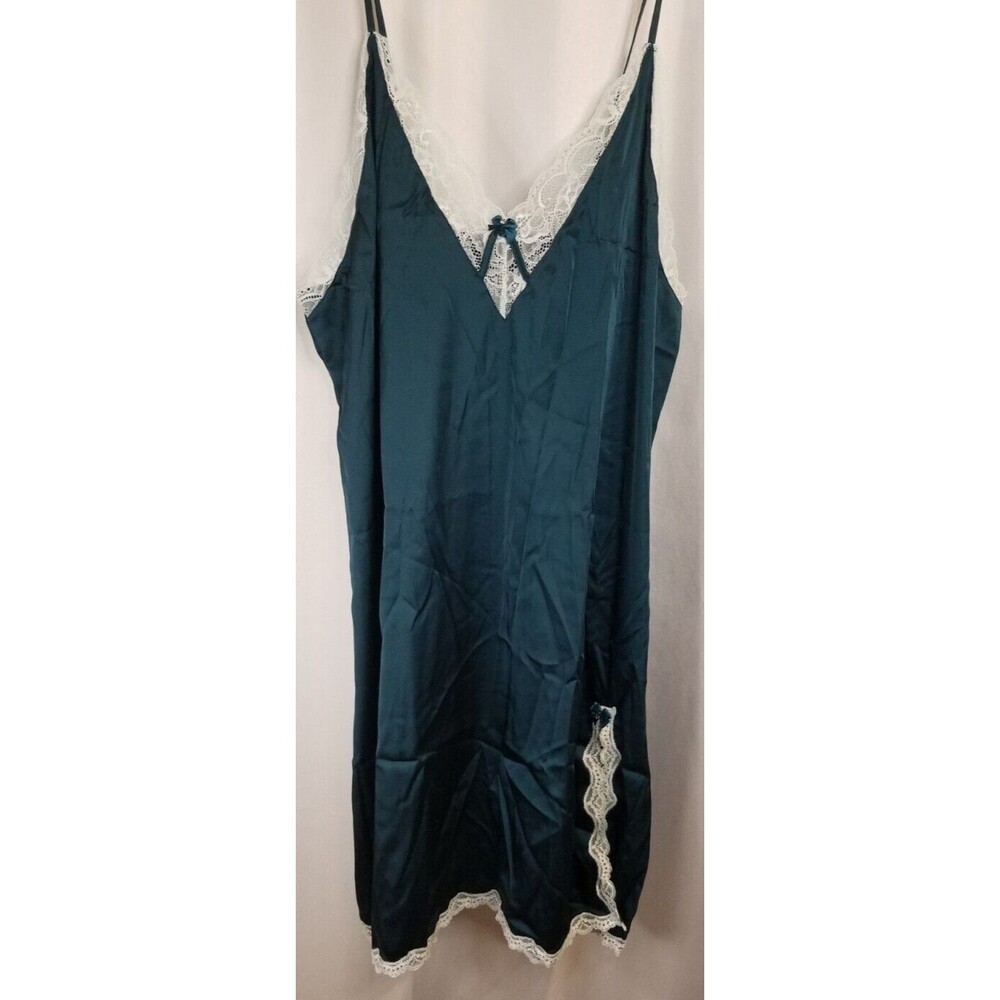 Ekouaer Women's Nightgown Nightie Green Satin Lace Gem Accent NEW Size 2XL 40